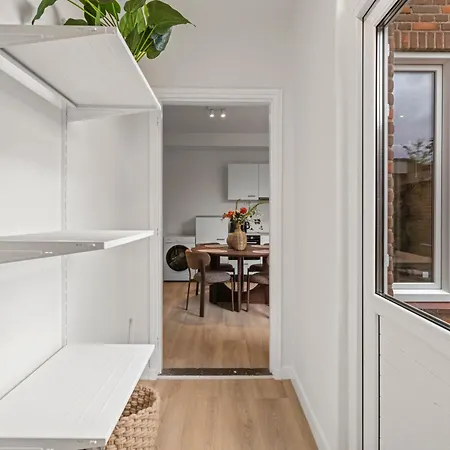 Private W Small Garden, Airco, Kitchen * Wouw
