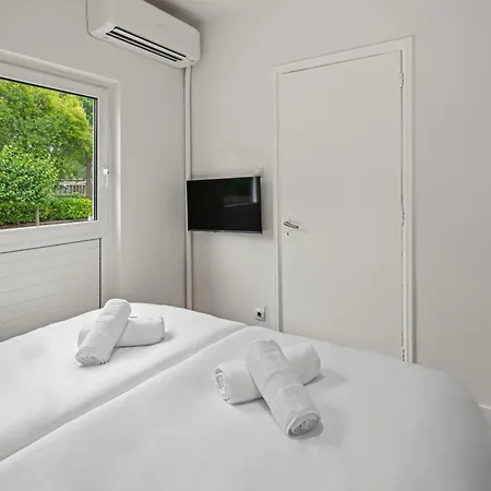 Appartement Private W Small Garden, Airco, Kitchen *