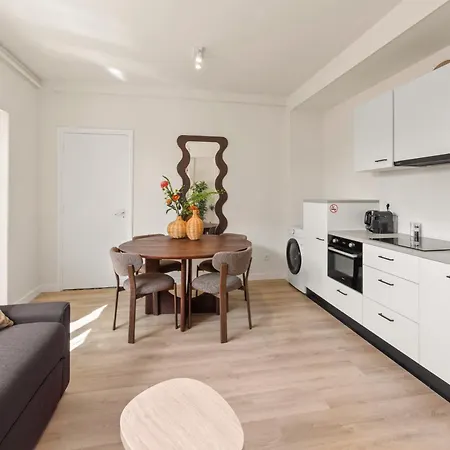 Private W Small Garden, Airco, Kitchen *